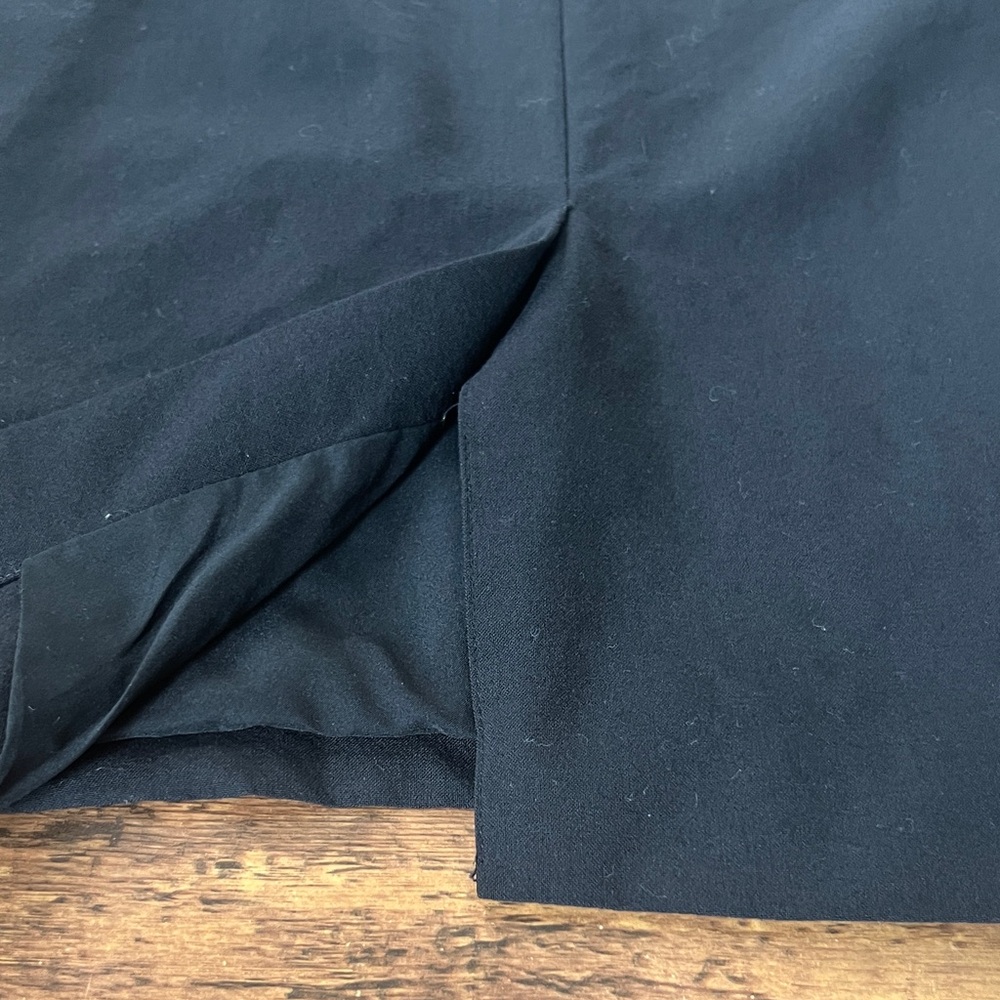 Banana Republic Classic Black Pencil Skirt - Picture 5 of 6